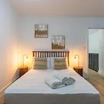 Lovely Apartment In London