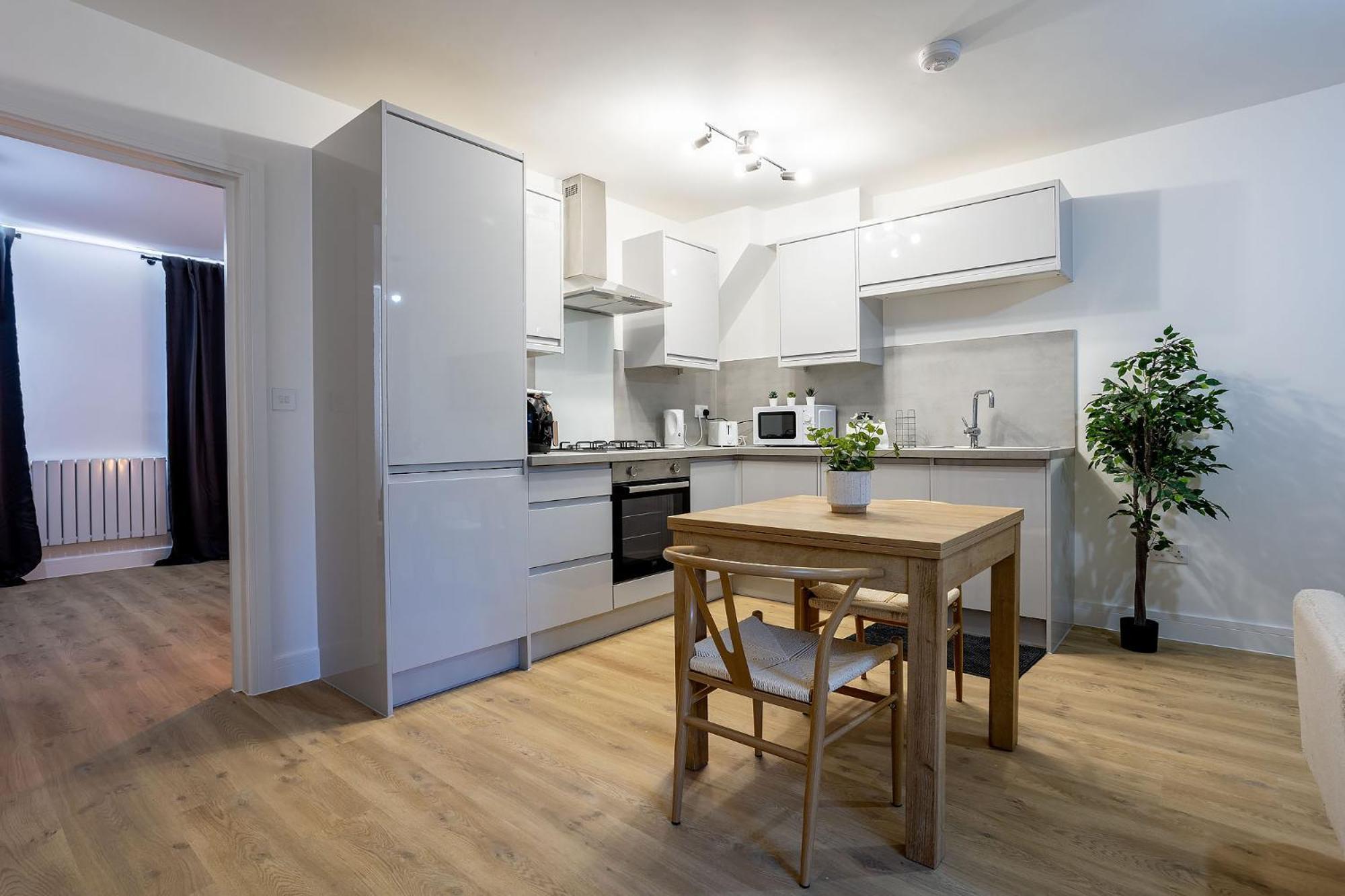 Apartment Lovely In